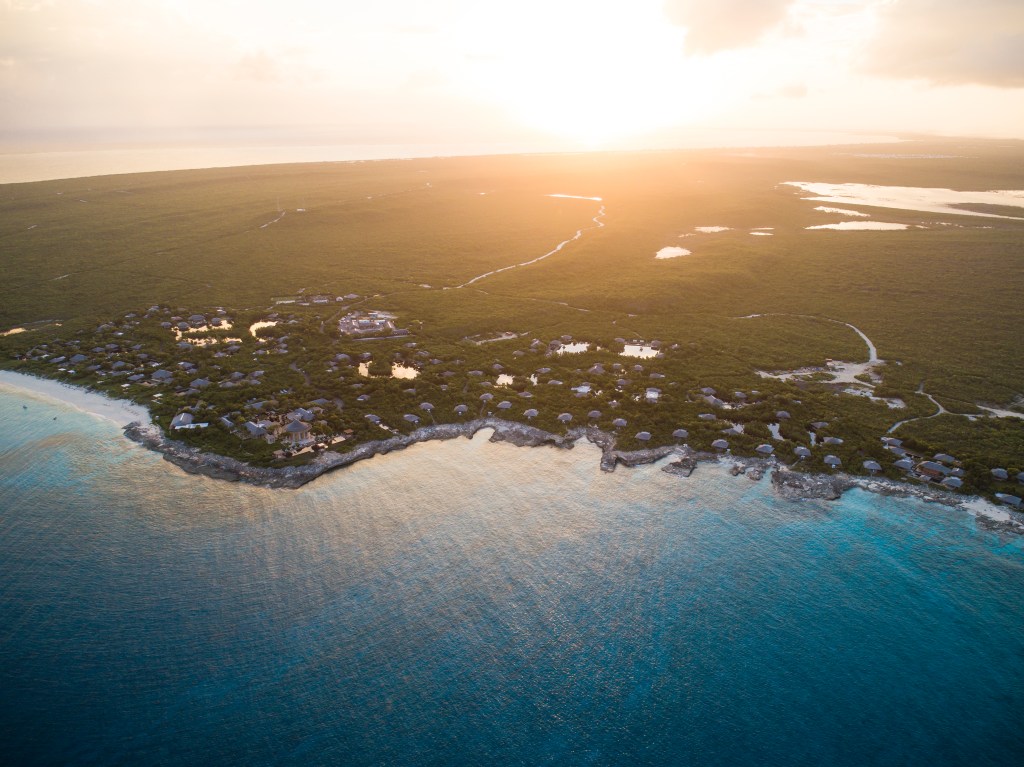 This image has an empty alt attribute; its file name is amanyara_0023.jpg