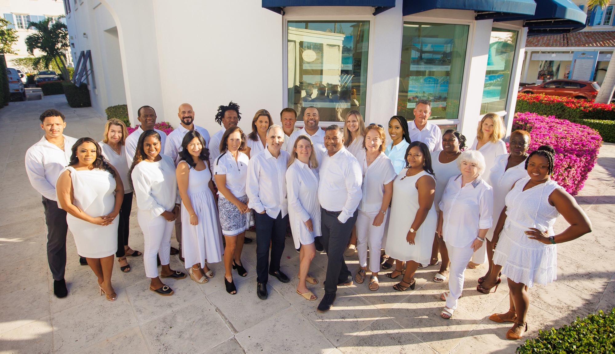 July2023-TEAM-2000x1150